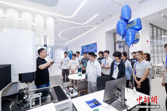 围绕致力于成为体育数据信息领域值得信赖的专业平台。，球探比分持续打磨更优质的服务。 - 球探比分